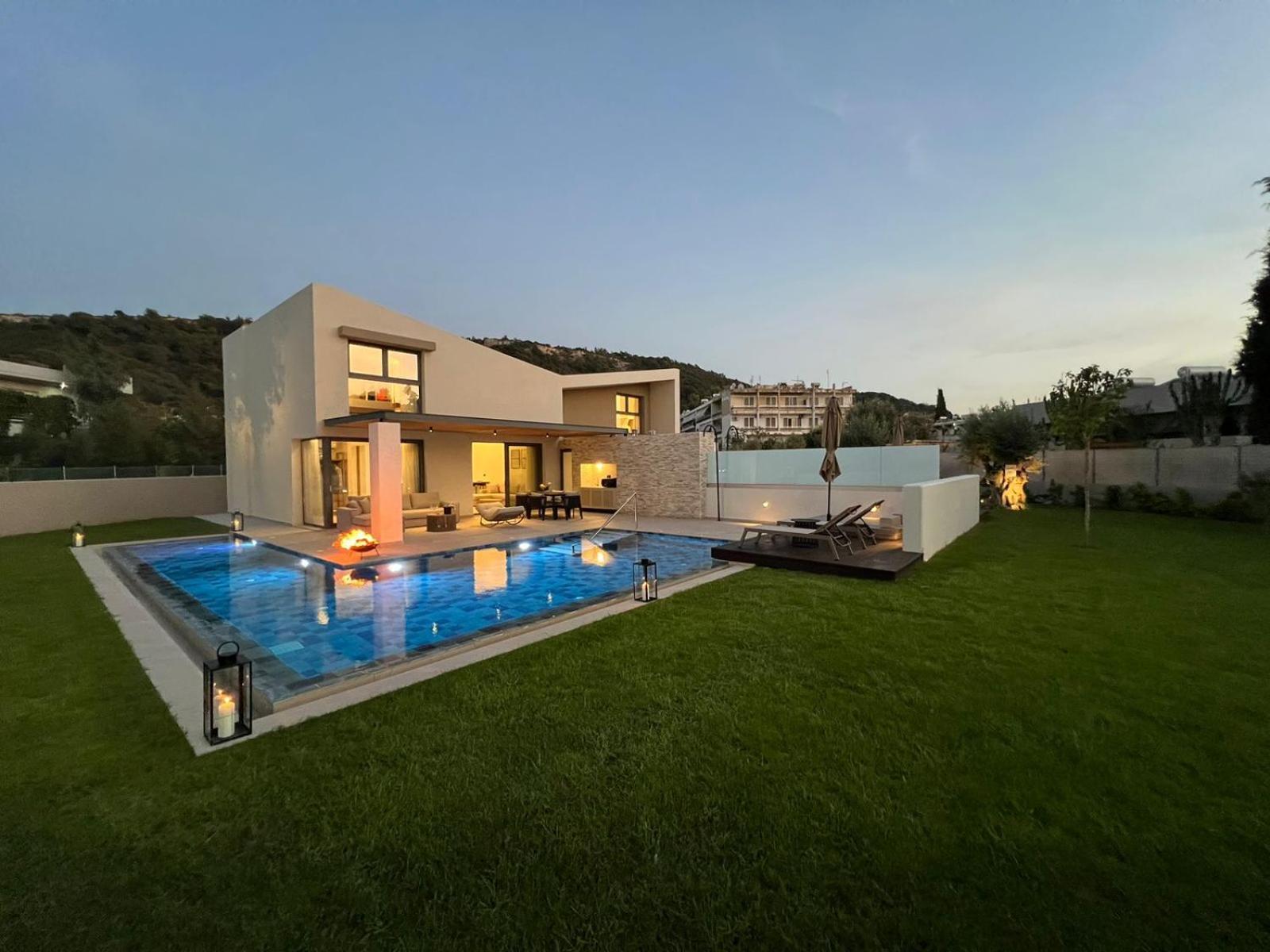 Alma Luxury Villas Ialysos  Exterior photo